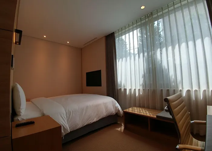 Acube 東大門 3* ソウル特別市